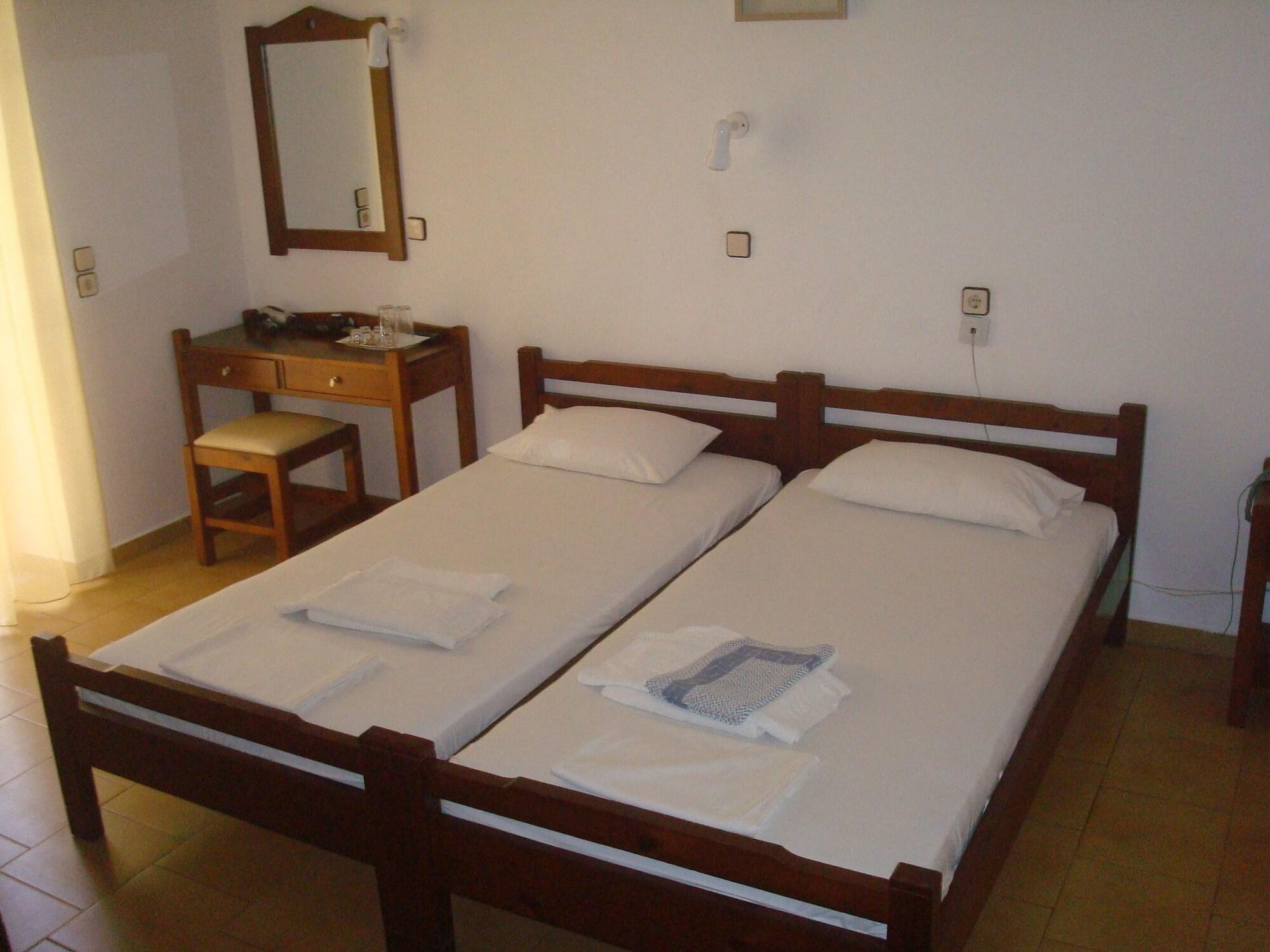 Hotel Aghas Paleochora Ngoại thất bức ảnh