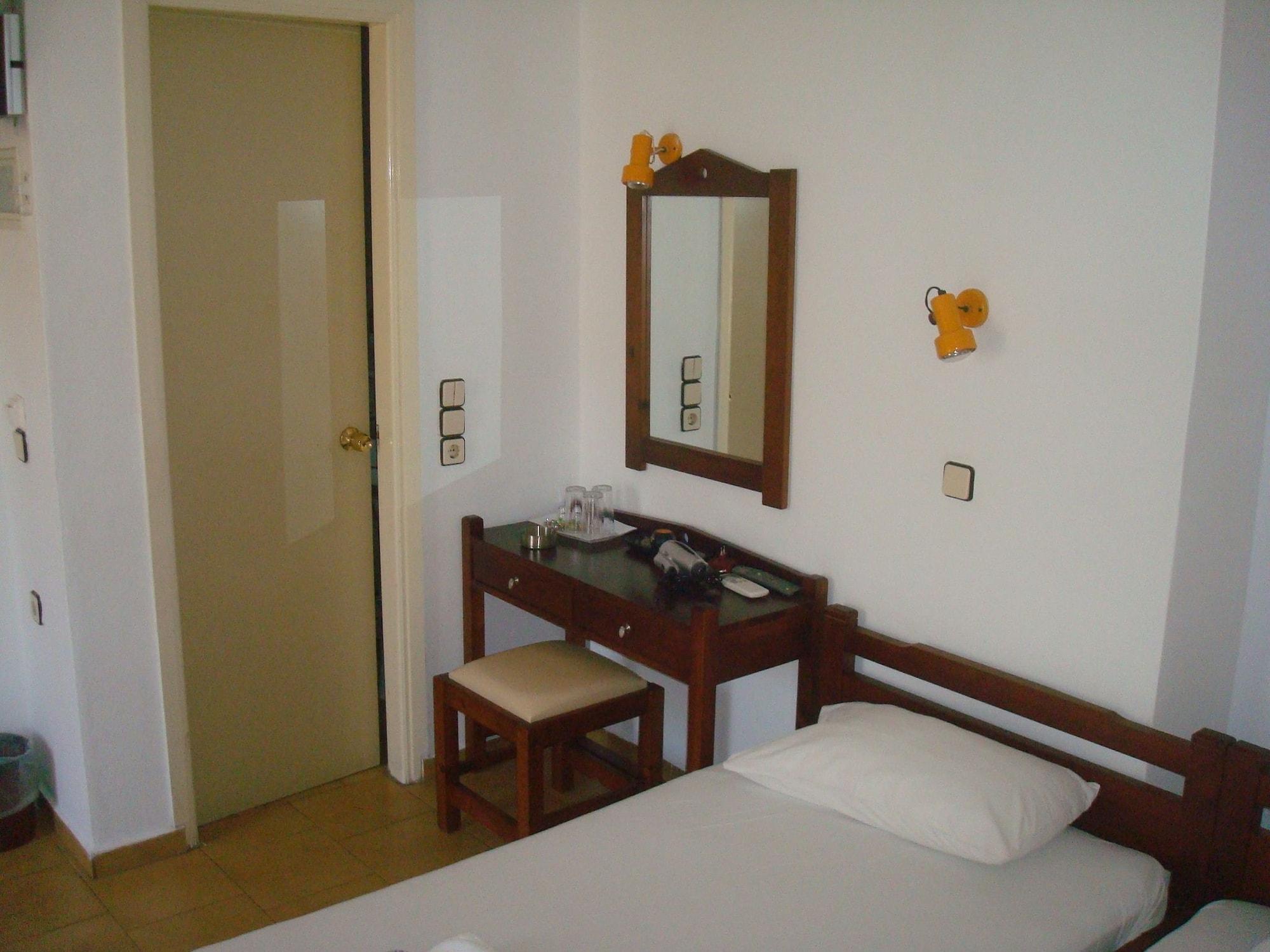 Hotel Aghas Paleochora Ngoại thất bức ảnh