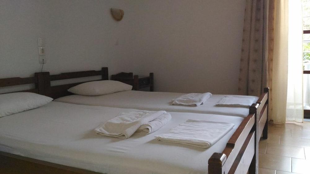 Hotel Aghas Paleochora Ngoại thất bức ảnh