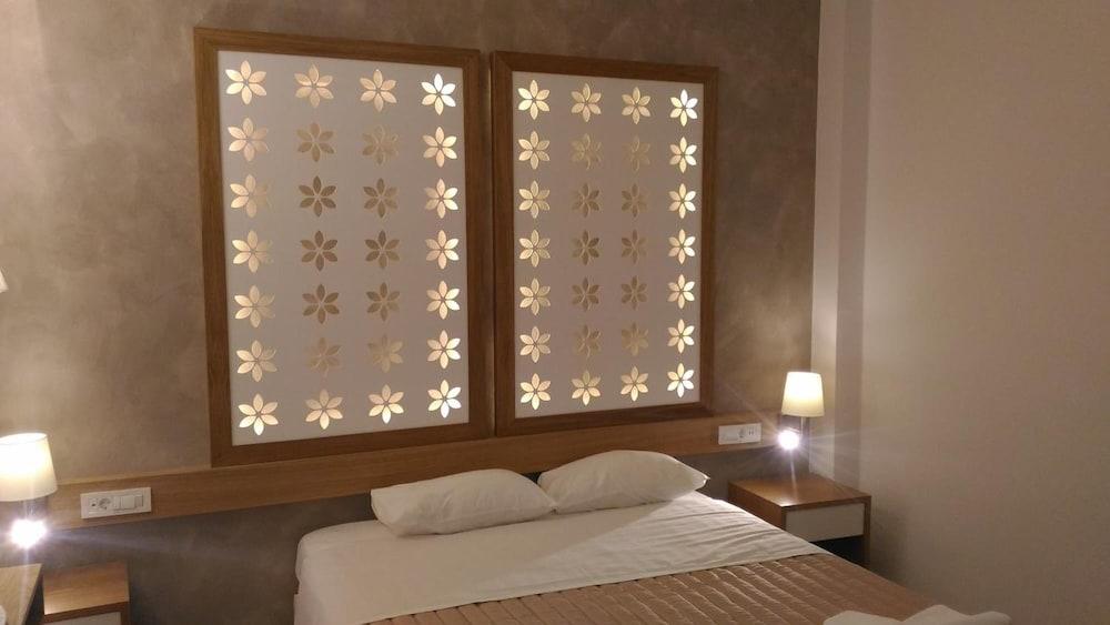 Hotel Aghas Paleochora Ngoại thất bức ảnh