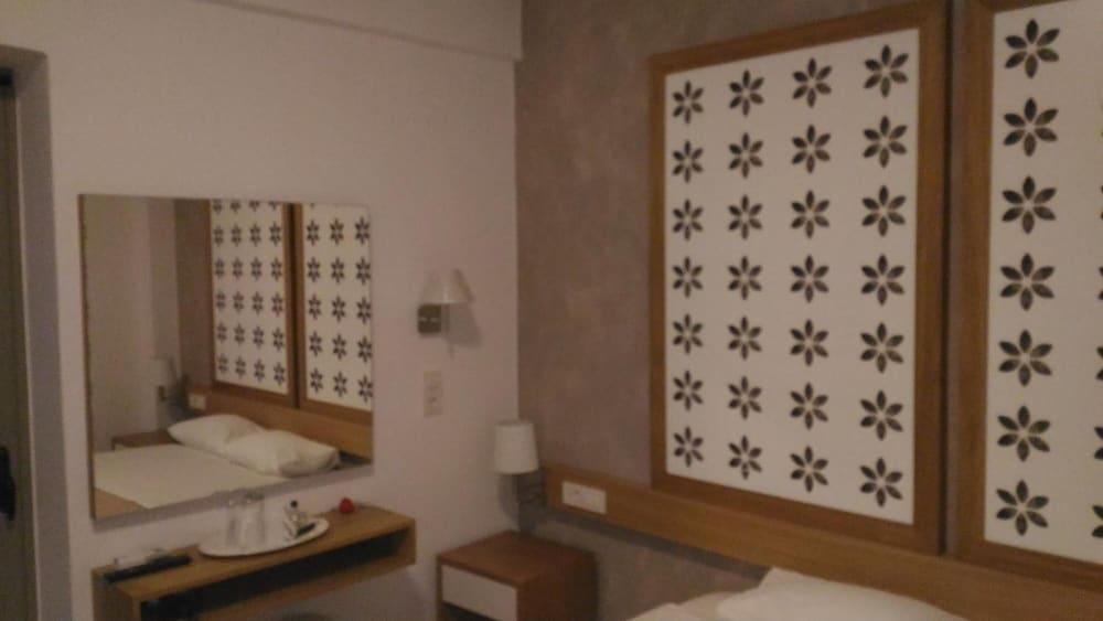 Hotel Aghas Paleochora Ngoại thất bức ảnh