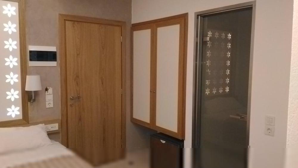 Hotel Aghas Paleochora Ngoại thất bức ảnh